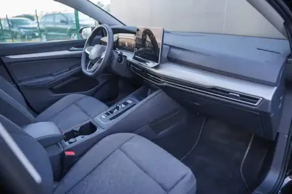 Photo 9 Volkswagen Golf  1.5 eHybrid 204 DSG6