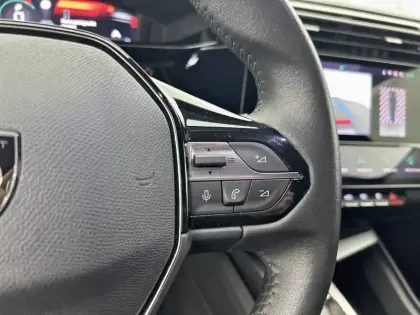 Photo 19 Peugeot 308  SW BlueHDi 130ch S&S EAT8