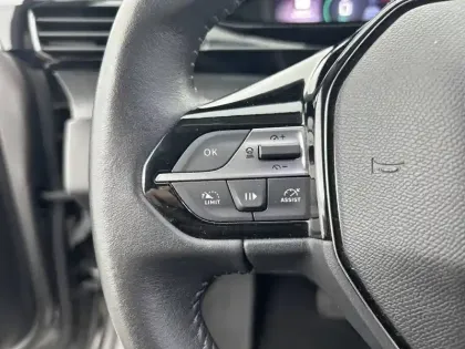 Photo 18 Peugeot 308  SW BlueHDi 130ch S&S EAT8