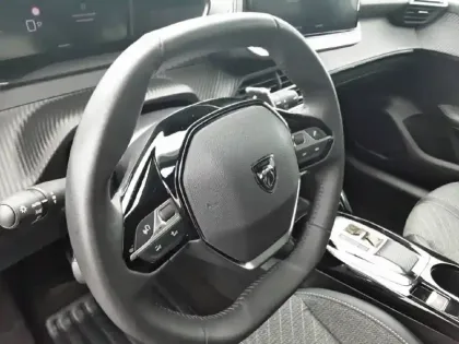 Photo 8 Peugeot 208  Hybrid 100 e-DCS6