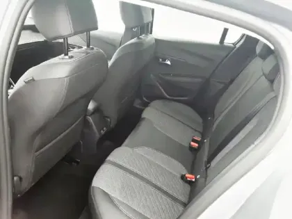 Photo 11 Peugeot 208  Hybrid 100 e-DCS6