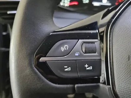 Photo 9 Peugeot 208  PureTech 75 S&S BVM5