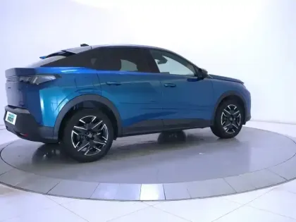 Photo 35 Peugeot 3008  Hybrid 136 e-DCS6