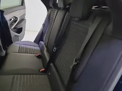 Photo 11 Peugeot 3008  Hybrid 136 e-DCS6