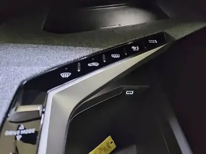 Photo 56 Peugeot 3008  Hybrid 136 e-DCS6