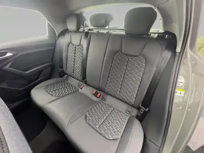 Photo 13 Audi A1  Sportback 25 TFSI 95 ch S tronic 7