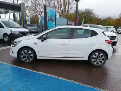 Photo 1 Renault Clio  E-Tech 140 - 21N
