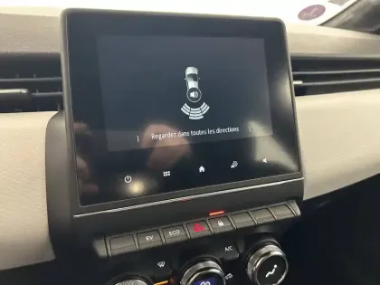 Photo 27 Renault Clio  E-Tech 140 - 21N