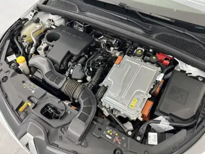 Photo 29 Renault Clio  E-Tech 140 - 21N