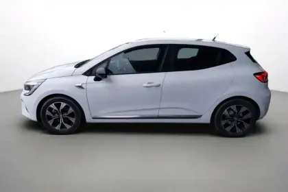 Photo 11 Renault Clio  E-Tech 140 - 21N