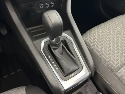 Photo 21 Renault Clio  E-Tech 140 - 21N