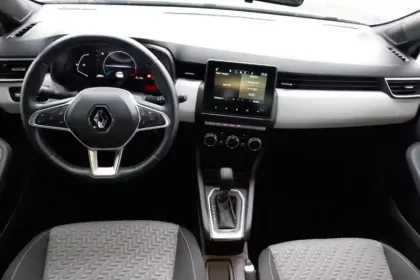 Photo 17 Renault Clio  E-Tech 140 - 21N