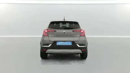 Photo 12 Renault Captur  E-Tech Plug-in 160