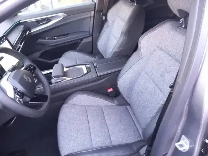 Photo 8 Renault Rafale  E-Tech full hybrid 200ch