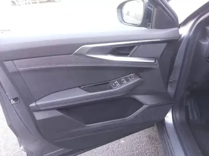 Photo 10 Renault Rafale  E-Tech full hybrid 200ch