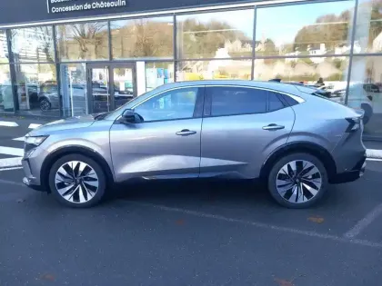 Photo 1 Renault Rafale  E-Tech full hybrid 200ch