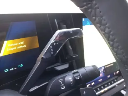 Photo 12 Renault Rafale  E-Tech full hybrid 200ch