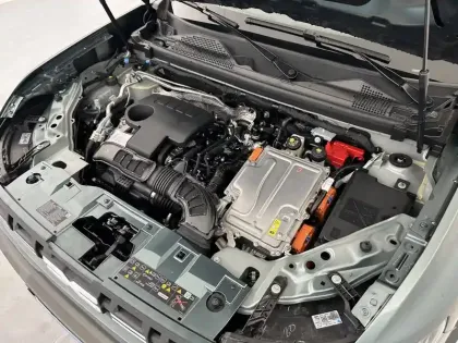 Photo 29 Dacia Duster  Hybrid 140