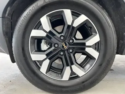 Photo 26 Dacia Duster  Hybrid 140