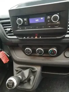 Photo 11 Renault Trafic  FGN L1H1 3T BLUE DCI 130 GSR2