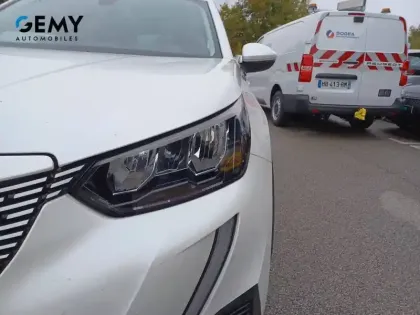 Photo 14 Peugeot 2008  Electrique 136 ch