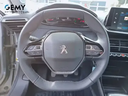 Photo 28 Peugeot 2008  PureTech 100 S&S BVM6