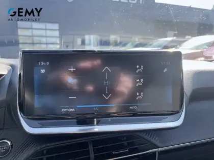 Photo 39 Peugeot 2008  PureTech 100 S&S BVM6