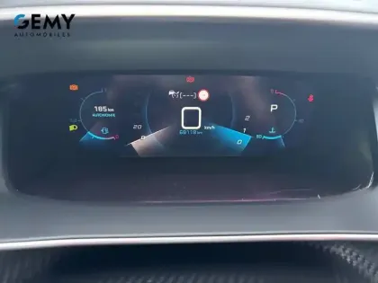 Photo 33 Peugeot 2008  BlueHDi 130 S&S EAT8