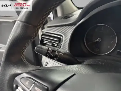 Photo 9 Kia Stonic  1.0 T-GDi 120 ch MHEV iBVM6
