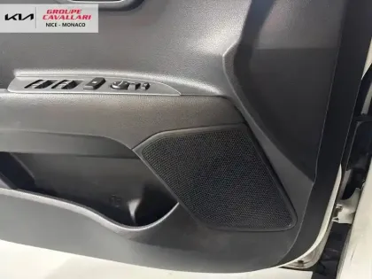 Photo 12 Kia Stonic  1.0 T-GDi 120 ch MHEV iBVM6