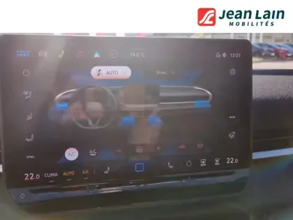 Photo 13 Volkswagen T-roc  1.5 eTSI EVO2 Hybrid 150 ch DSG7