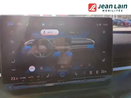 Photo 49 Volkswagen T-roc  1.5 eTSI EVO2 Hybrid 150 ch DSG7