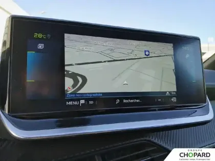 Photo 12 Peugeot 208  Electrique 50 kWh 136ch