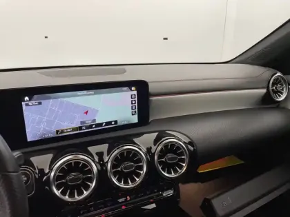 Photo 40 Mercedes CLA  Coupé 250 e 8G-DCT