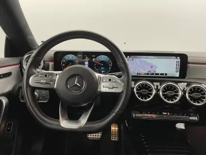 Photo 37 Mercedes CLA  Coupé 250 e 8G-DCT