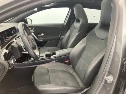 Photo 14 Mercedes Classe A  200 d 8G-DCT