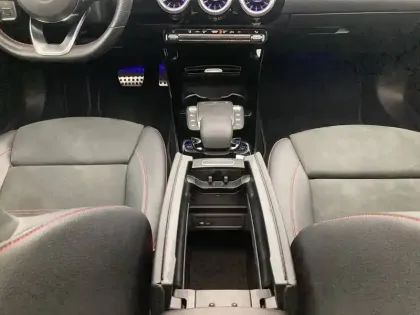 Photo 19 Mercedes Classe A  200 d 8G-DCT