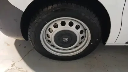 Photo 17 Peugeot Expert  FGN M BLUEHDI 145 S&S EAT8