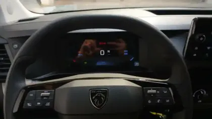 Photo 38 Peugeot Expert  FGN M BLUEHDI 145 S&S EAT8