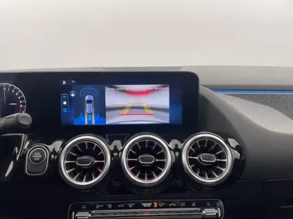 Photo 32 Mercedes GLA  250 e Hybrid EQ 8G-DCT