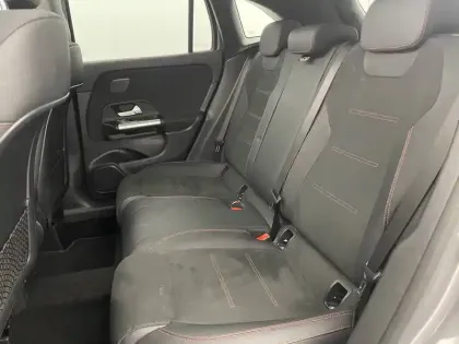 Photo 15 Mercedes GLA  250 e Hybrid EQ 8G-DCT