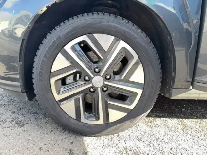 Photo 8 Hyundai Kona  Electrique 39 kWh - 136 ch