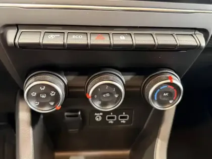 Photo 13 Renault Clio  Blue dCi 85