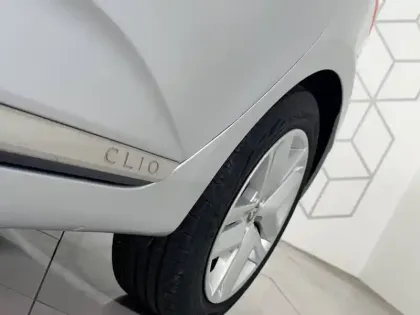 Photo 39 Renault Clio  Blue dCi 85