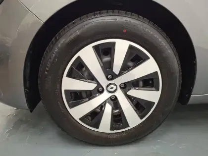 Photo 11 Renault Clio  TCe 90