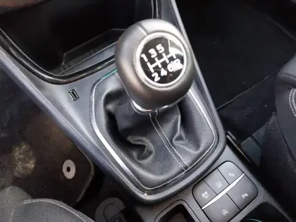 Photo 8 Ford Puma  1.0 EcoBoost 125 ch mHEV S&S BVM6