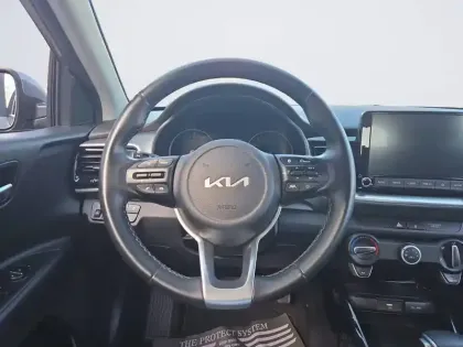 Photo 11 Kia Stonic  1.0 T-GDi 100 ch DCT7