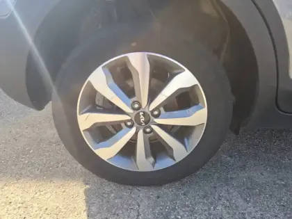 Photo 17 Kia Stonic  1.0 T-GDi 100 ch DCT7