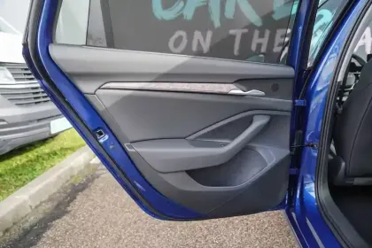 Photo 6 Skoda Superb  Combi 1.5 TSI mHEV 150 ch ACT DSG7