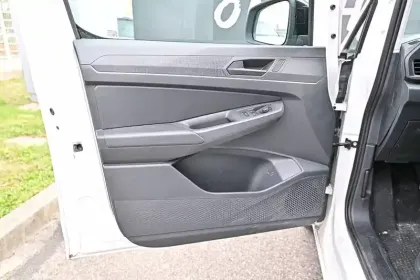 Photo 13 Volkswagen Caddy  CARGO 2.0 TDI 102 BVM6